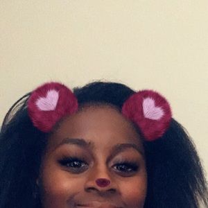 Meet your Posher, Selah